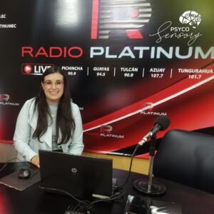 Entrevista en radio Platinum-Nicole Guevara