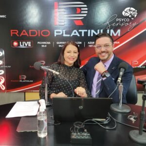 Entrevista en radio Platinum-Paula Martínez