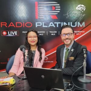 Entrevista en radio Platinum-Erika Vega